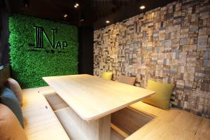 Nap Hella Inn的休息区