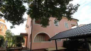 Budynek, w którym mieści się apartament
