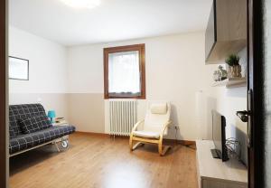 A television and/or entertainment centre at Yourbanflat San Giovanni