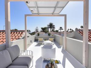 Ein Balkon oder eine Terrasse in der Unterkunft VelSuites Playa del Ingles by VillaGranCanaria