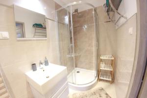 Łazienka w obiekcie Apartamenty u Piątków
