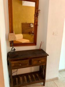 Um banheiro em Hotel Complejo Najul Suites-Solo Adultos