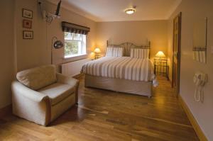 Postel nebo postele na pokoji v ubytování Property 374 - Ballyconneely