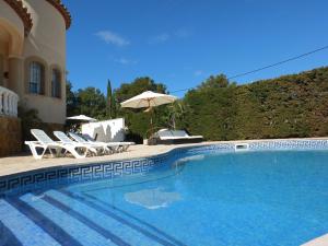 ラメトリャ・デ・マールにあるVilla Solimar with air-conditioning & private swimming poolのギャラリーの写真