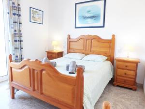 Posteľ alebo postele v izbe v ubytovaní Villa Nerea with air conditioning & private swimming pool only 400m to the beach ideal for families