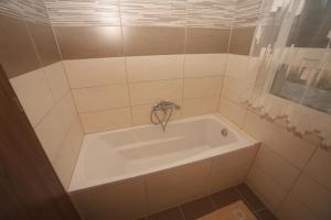 A bathroom at Ádám Guesthouse I.