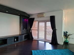 Galeriebild der Unterkunft Stockton Heights, Warrington, Centrally Located Between Town Centre and Stockton Heath, High Speed Wifi, Cozy Stay in Warrington