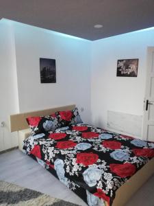 Ένα ή περισσότερα κρεβάτια σε δωμάτιο στο Andrina Sweet Home