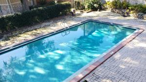 Gallery image of Prime Location for UF Visitors 2BR Condo with Pool and Fast Wi-Fi in Gainesville