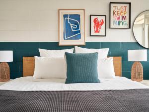 מיטה או מיטות בחדר ב-Peterborough House