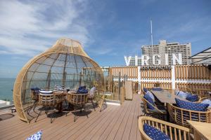 Balkón nebo terasa v ubytování Pattaya Sea View Hotel - SHA Extra Plus