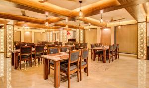 Restoran atau tempat makan lain di Treebo Trend Opulence Inn - Near City Palace