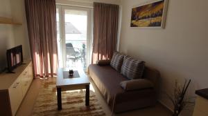 Μια τηλεόραση ή/και κέντρο ψυχαγωγίας στο Apartments Jela