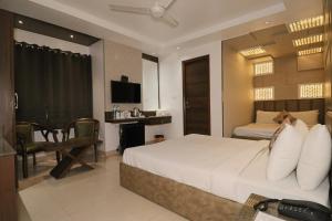 Gallery image of Hotel Sapphire Opposite Golden Temple in Amritsar