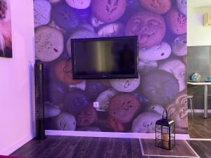 TV a/nebo společenská místnost v ubytování Vladana DELUXE App 2