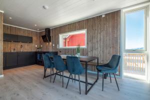 Fotografie z fotogalerie ubytování Seafront new cabin in Lofoten v destinaci Ballstad + 36 fotografií