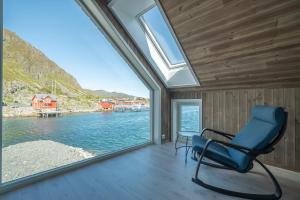 Gallery image of Seafront new cabin in Lofoten in Ballstad