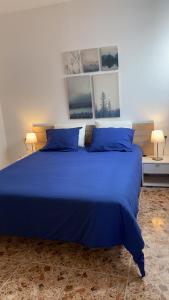 Postel nebo postele na pokoji v ubytování JUST To SLEEP 2 BEDROOMS APARTMENTS