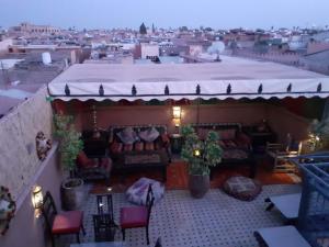 En balkon eller terrasse på Riad Simon