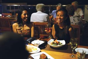 Os clientes hospedados em Timor Plaza Hotel & Apartments