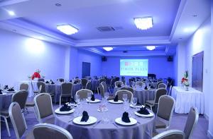 A área empresarial e/ ou a sala de conferências de Timor Plaza Hotel & Apartments
