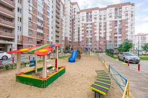 Children's play area sa Apartment on Chistopolskaya 66