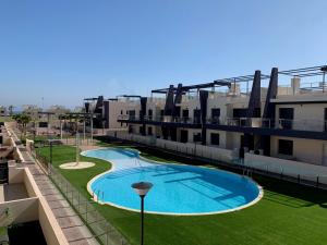Bazén v ubytování Higuericas Costa 412 - Rooftop terrace and pool view 300 m from beach nebo v jeho okolí
