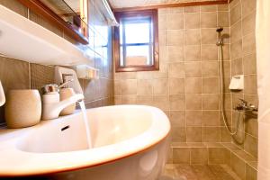 A bathroom at Villa Naya by the Beach