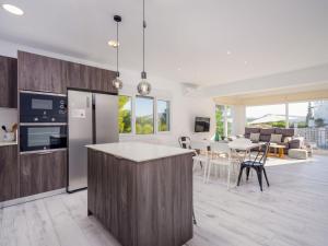 Kuchyňa alebo kuchynka v ubytovaní Holiday Home Casa Encinas by Interhome