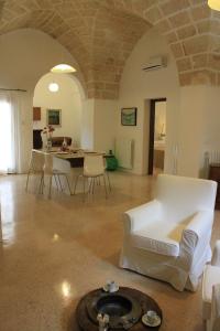 A seating area at Masseria Zambardo