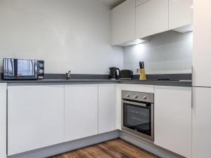 Pass the Keys Exclusive 1 Bed Central Apartment Free Parking!