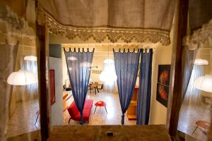 Posedenie v ubytovaní Spacious Apartment with City View in Foiano della Chiana 125 m²