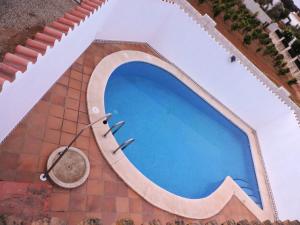 Bazén v ubytovaní Spacious Villa in Conil de Frontera with Private Pool alebo v jeho blízkosti