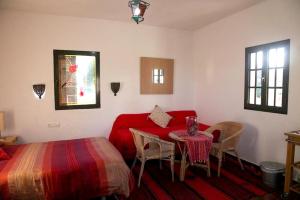 Posteľ alebo postele v izbe v ubytovaní Spacious Villa in Conil de Frontera with Private Pool