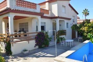 Gallery image of 4 bedrooms villa with private pool and wifi at Vinaros in Vinaròs