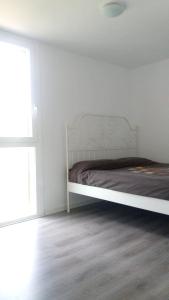 Postel nebo postele na pokoji v ubytování Comfortable Apartment in Roda de Berà - 58 m² - Garden + 21 fotografií