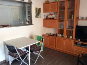 Kuchyňa alebo kuchynka v ubytovaní Cozy Apartment in Palamós 65m² + Sea View