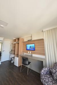Hotel 7 Itajaí廚房或簡易廚房