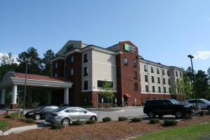 Foto da galeria de Holiday Inn Express Hotels & Suites Rockingham West, an IHG Hotel em Rockingham