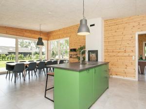 Gallery image of 12 person holiday home in V ggerl se in Marielyst