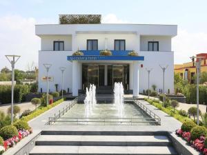 Gallery image of La Costiera Hotel in Marina di Varcaturo