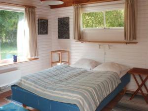 Cama o camas de una habitación en Two-Bedroom Holiday home in Dannemare 1