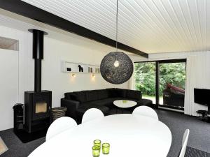 Bording StationsbyにあるThree-Bedroom Holiday home in Bording 3のギャラリーの写真