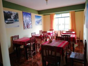 Restaurace v ubytování Artesonraju Hostel Huaraz