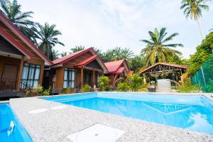 Bazén v ubytování Cinta Abadi Resort nebo v jeho okolí + 36 fotografií