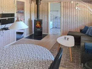 Posezení v ubytování 6 person holiday home in Ansager-By Traum