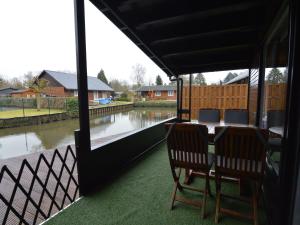 Fotografie z fotogalerie ubytování Modern Stay by Fishing Pond v destinaci Geel
