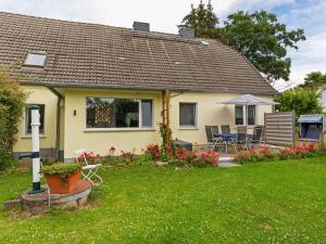 Zahrada ubytování Holiday Home Zierow near Baltic Sea Beach