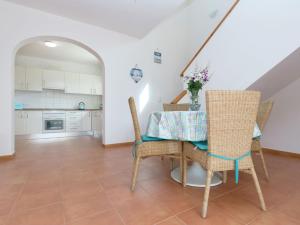 Kuchyňa alebo kuchynka v ubytovaní Villa with private pool in Moraira + 18 fotografií