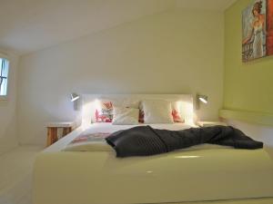 Letto o letti in una camera di Pool Villa in Artigat Valley